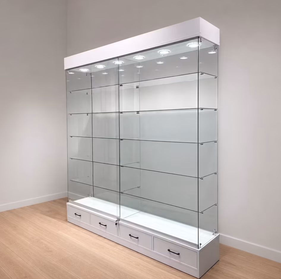 Glasvitrine mit Schubladen